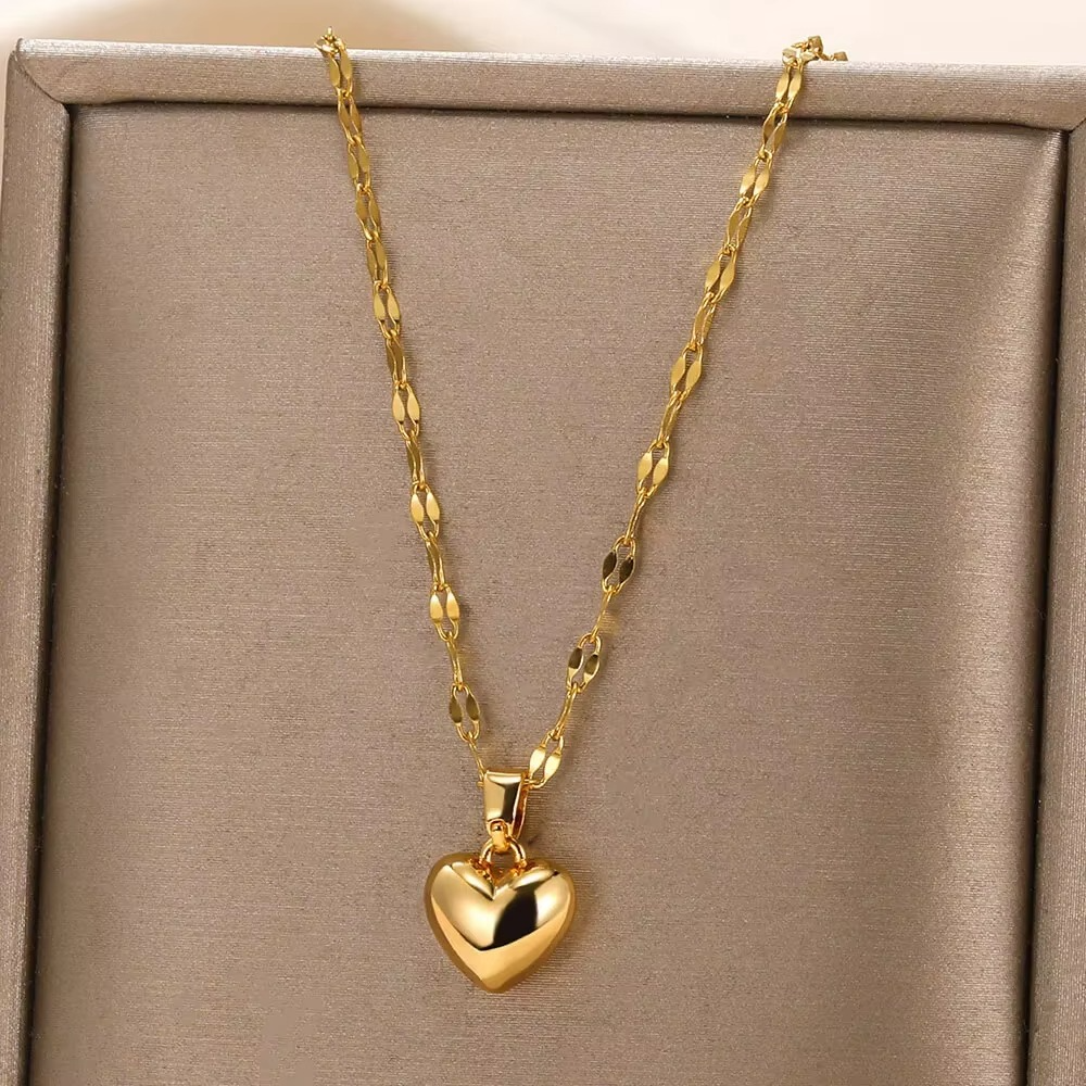Gold Heart Necklace Stainless Steel | Minimal & Timeless Elegance