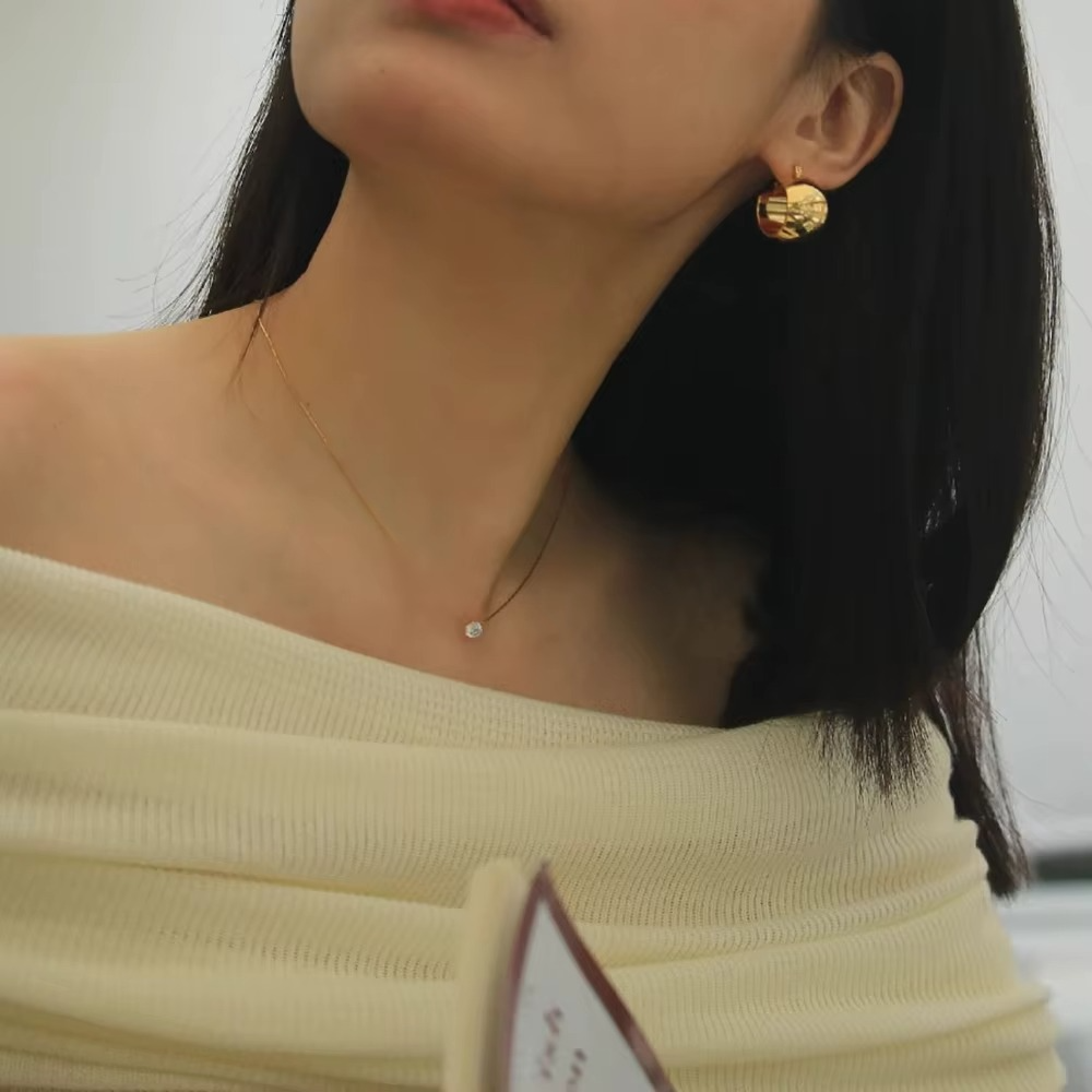 Dainty Zircon Charm Necklace Gold-Plated Stainless Steel | Minimalist Everyday Elegance