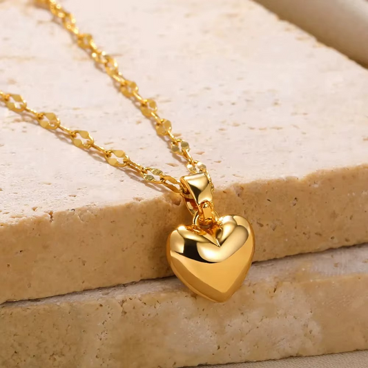 Gold Heart Necklace Stainless Steel | Minimal & Timeless Elegance